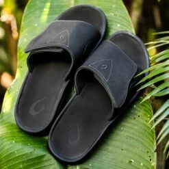 OluKai Nalu Slide - Black -OluKai Sale Store 10332 4040 102