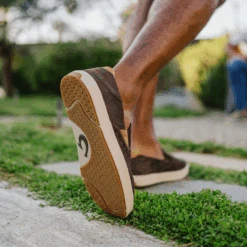 OluKai Lae'ahi Lauhala-Dark Java 12 OluKai Lae'ahi Lauhala-Dark Java -OluKai Sale Store 10486 4848 204