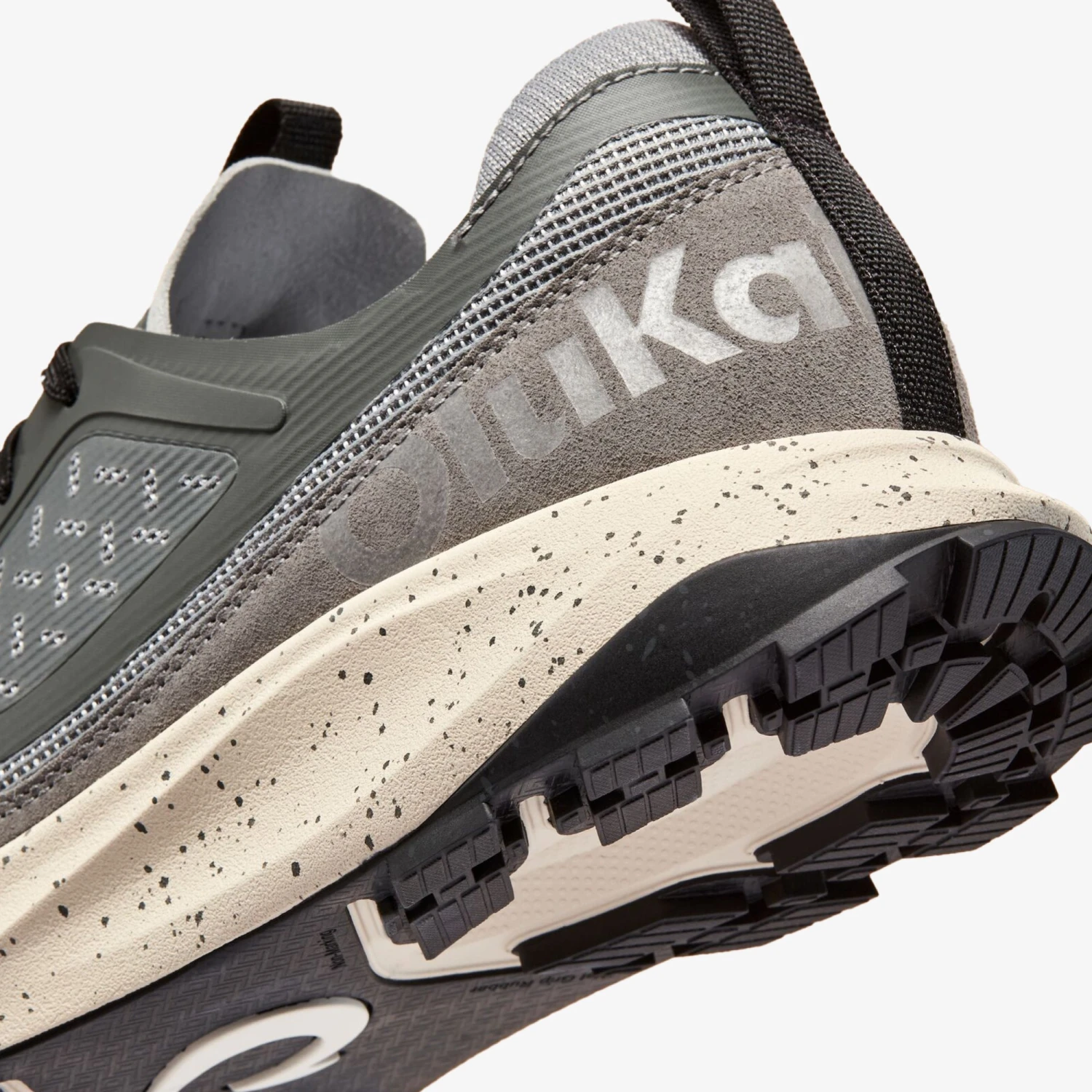 OluKai Makiki-Cloud Grey / Poi 5 OluKai Makiki-Cloud Grey / Poi - Image 3