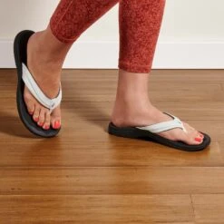 OluKai ‘Ohana - White / Black -OluKai Sale Store 20110 4R40 102 W Ohana WhtBlk Web Opt