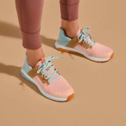 OluKai Wailuku - Peach / Swell -OluKai Sale Store 20478 PCAA 101 W Wailuku PeachSwell