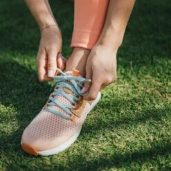 OluKai Wailuku - Peach / Swell -OluKai Sale Store 20478 PCAA 101 Wailuku