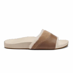 OluKai Hō‘ala Slide - Tan / Puka