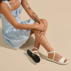 OluKai Tiare Wrap - White Sand -OluKai Sale Store 20530 WSWS 102 W TIAREWRAP WhiteSandWhiteSand