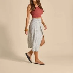 OluKai Lalahi - Tan / Lava Rock 15 OluKai Lalahi - Tan / Lava Rock -OluKai Sale Store 20533 34LR 103 W LALAHI TanLavaRock