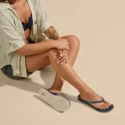 OluKai ‘Uiki - Mood Indigo -OluKai Sale Store 20537 ZNZN 102 W UIKI MoodIndigoMoodIndigo